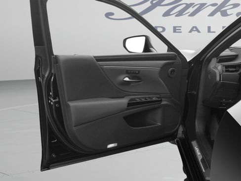 Used 2025 Lexus ES 350 w/ Accessory Package (Z1) FWD image 12