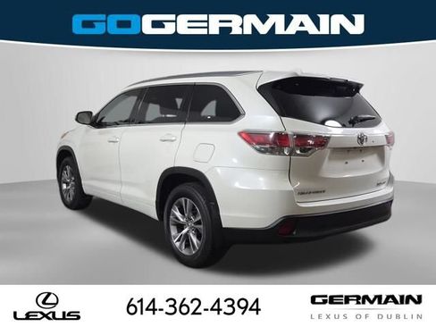 Used 2014 Toyota Highlander XLE AWD/4WD image 9