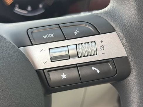 Certified 2026 Hyundai Tucson SE FWD image 23