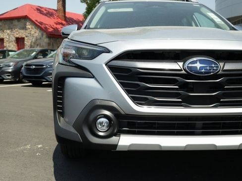 New 2025 Subaru Outback Touring XT image 9