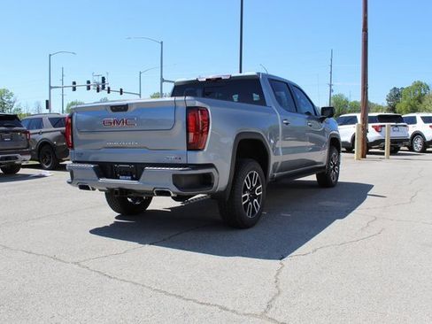 Used 2024 GMC Sierra 1500 AT4 w/ Technology Package image 5