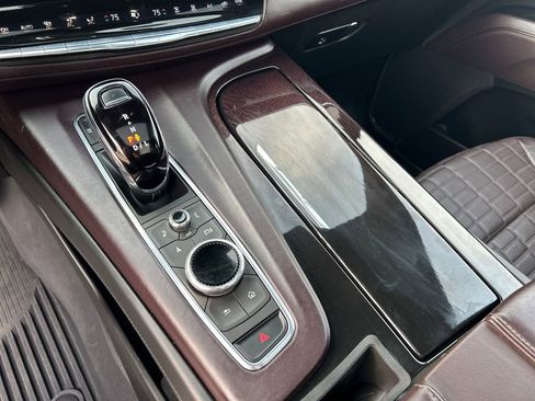 Used 2023 Cadillac Escalade Sport Platinum w/ LPO, ONYX Package image 26