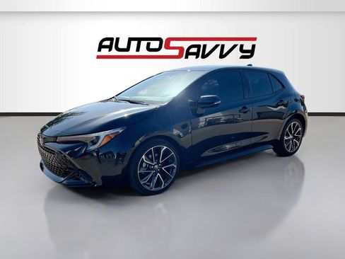 Used 2023 Toyota Corolla SE FWD image 3