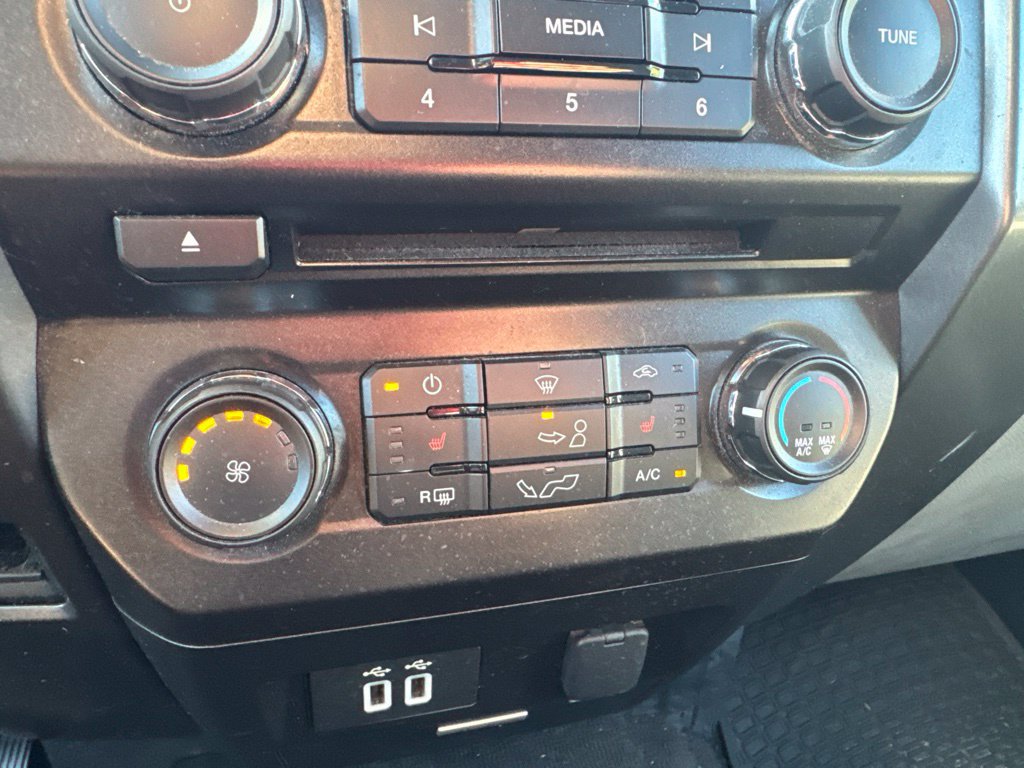 Used 2018 Ford F150 XLT w/ Equipment Group 302A Luxury AWD/4WD image 22