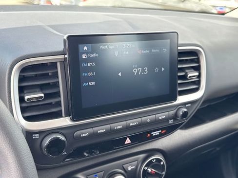 New 2026 Hyundai Venue SE FWD image 17