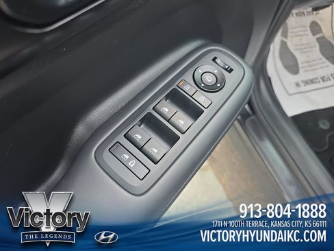 Used 2025 Hyundai Santa Fe Calligraphy FWD image 11