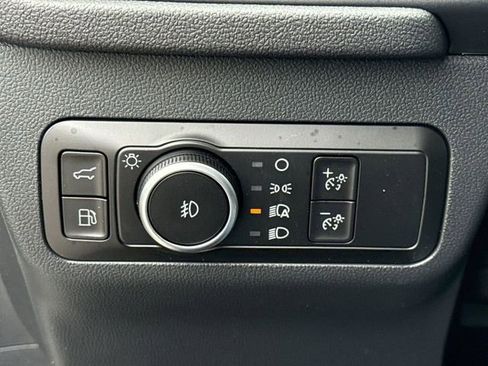 New 2026 Ford Escape SE w/ Class II Trailer Tow Package FWD image 40