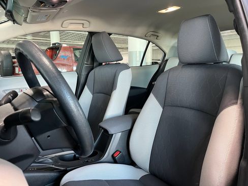 Used 2023 Toyota Corolla LE w/ Carpet Mat Package (TMS) FWD image 13