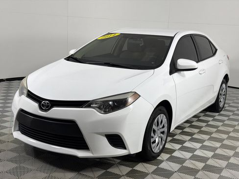 Used 2014 Toyota Corolla LE image 10