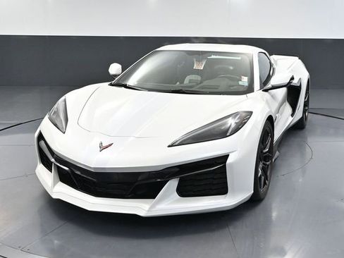 Used 2023 Chevrolet Corvette Z06 image 12