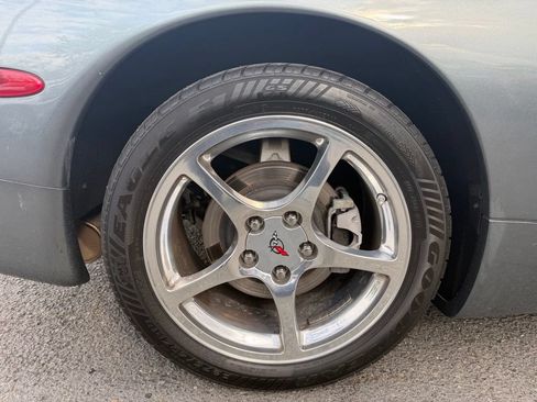 Used 2003 Chevrolet Corvette Coupe w/ Preferred Equipment Group RWD image 5