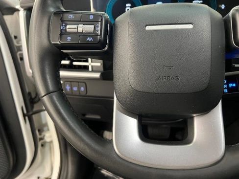 Used 2025 Hyundai Santa Fe SEL AWD/4WD image 11