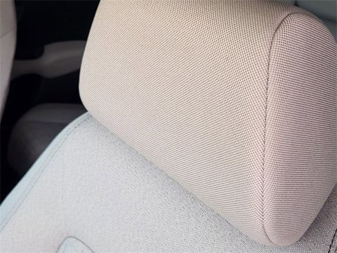 Used 2024 Honda HR-V LX image 15