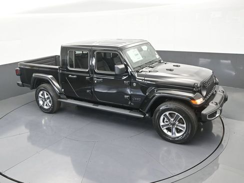 Used 2024 Jeep Gladiator Sport w/ Premium Package image 50