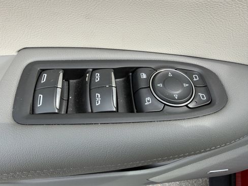 Used 2024 Cadillac XT5 Premium Luxury w/ Technology Package AWD/4WD image 24