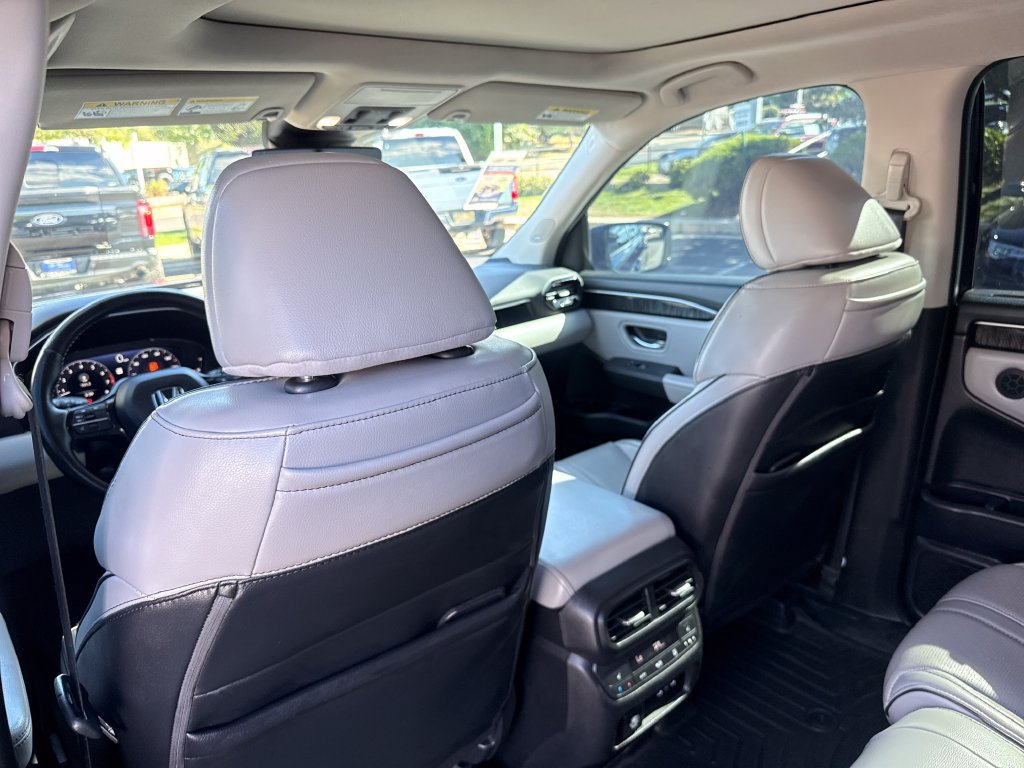Used 2024 Honda Pilot Elite image 23
