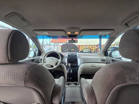 Used 2008 Toyota Sienna LE AWD/4WD image 18