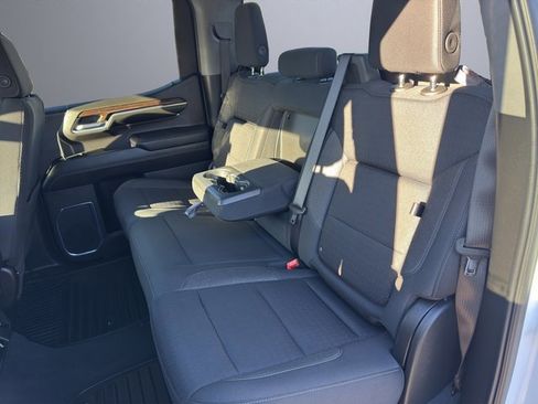Used 2024 GMC Sierra 1500 Elevation image 22