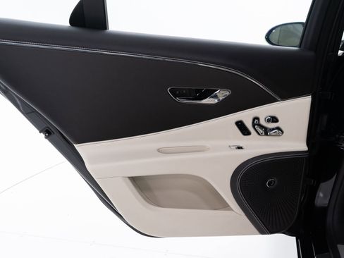 Used 2021 Bentley Flying Spur W12 AWD/4WD image 22