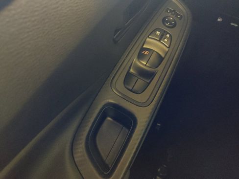 Used 2025 Nissan Versa S w/ Trunk Package FWD image 27