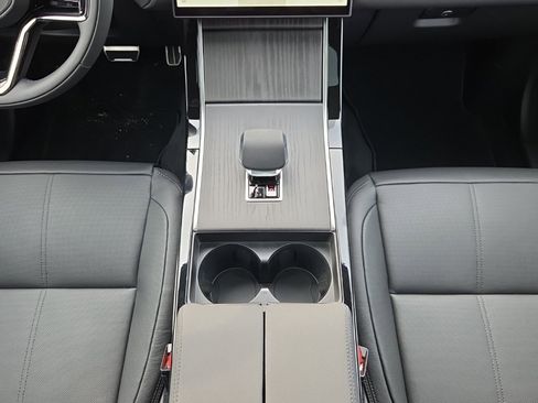 New 2026 Land Rover Range Rover Velar Dynamic SE image 23