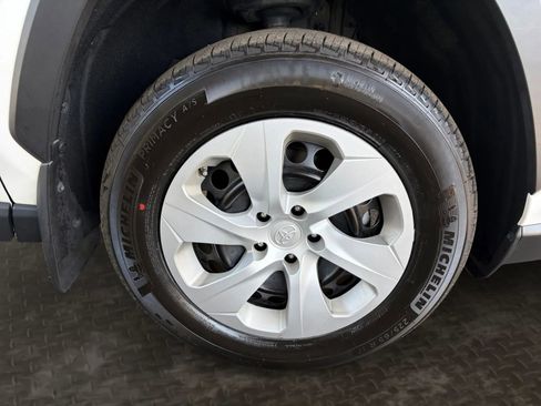 Used 2024 Toyota RAV4 LE AWD/4WD image 39