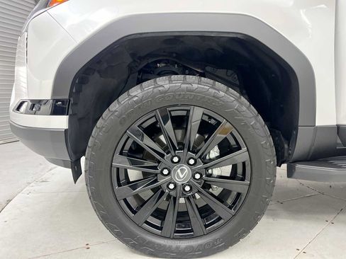 Used 2024 Lexus GX 550 AWD/4WD image 25