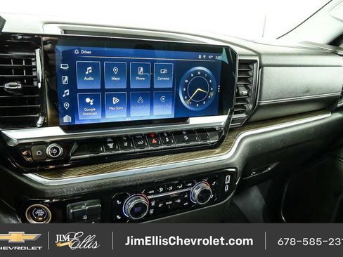 Used 2024 Chevrolet Silverado 2500 LT AWD/4WD image 12