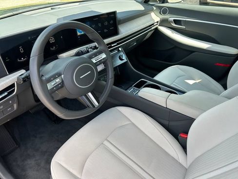 Used 2025 Hyundai Sonata SEL FWD image 13