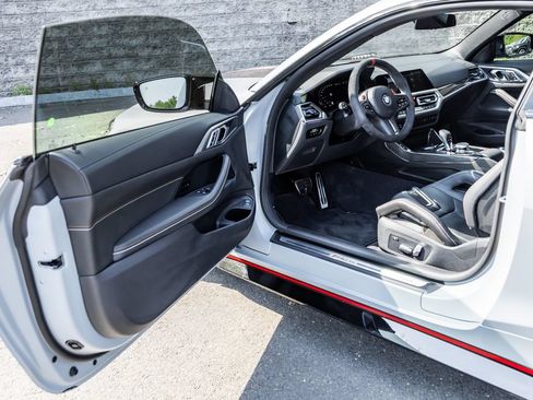 Used 2023 BMW M4 CSL RWD image 20