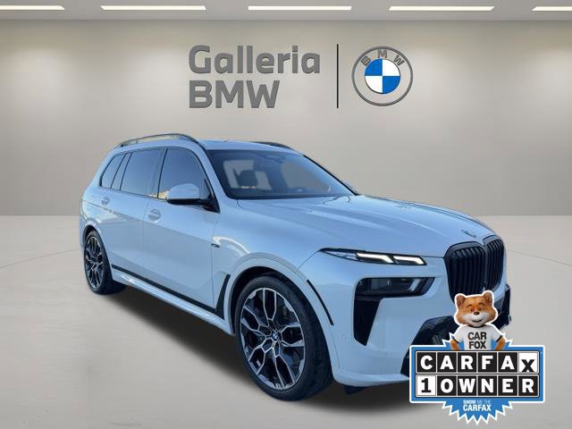 Used 2025 BMW X7 xDrive40i w/ M Sport Package AWD/4WD image 3