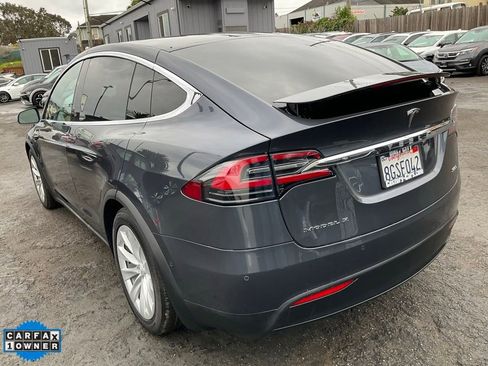 Used 2018 Tesla Model X 100D image 93