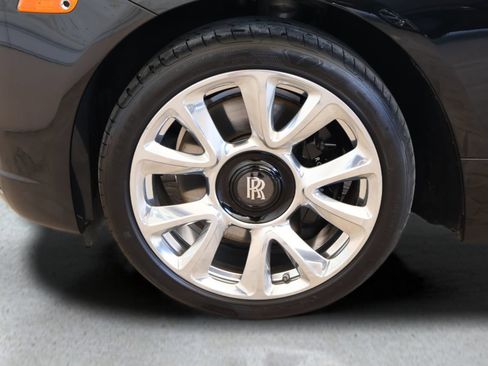 Certified 2019 Rolls-Royce Wraith RWD image 11