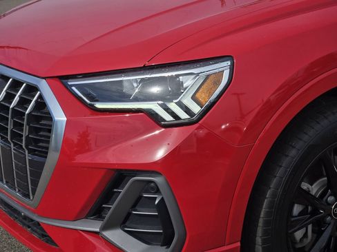 Used 2025 Audi Q3 2.0T Premium AWD/4WD image 8