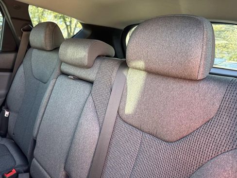 Used 2019 Hyundai Santa Fe SE image 15