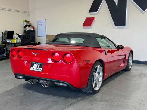 Used 2006 Chevrolet Corvette Convertible w/ Preferred Equipment Group RWD image 11
