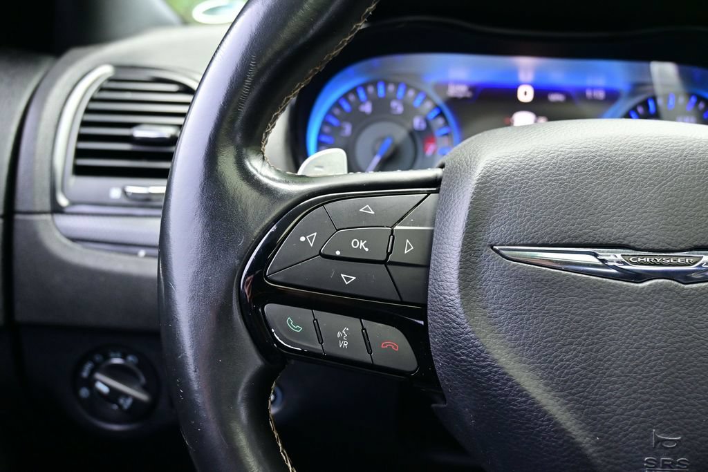 Used 2015 Chrysler 300 S w/ 300S Premium Group AWD/4WD image 31