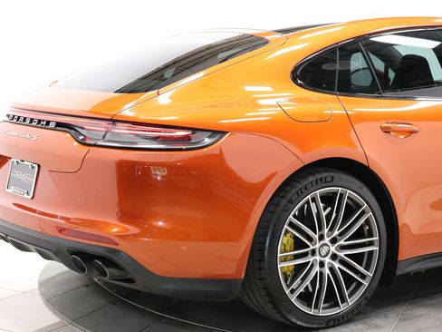 Used 2021 Porsche Panamera Turbo S w/ Premium Package AWD/4WD image 76