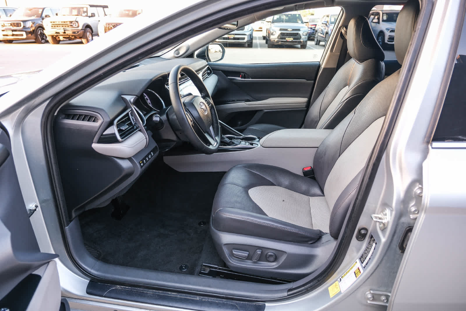 Certified 2020 Toyota Camry XLE w/ Driver Assist Package FWD image 19