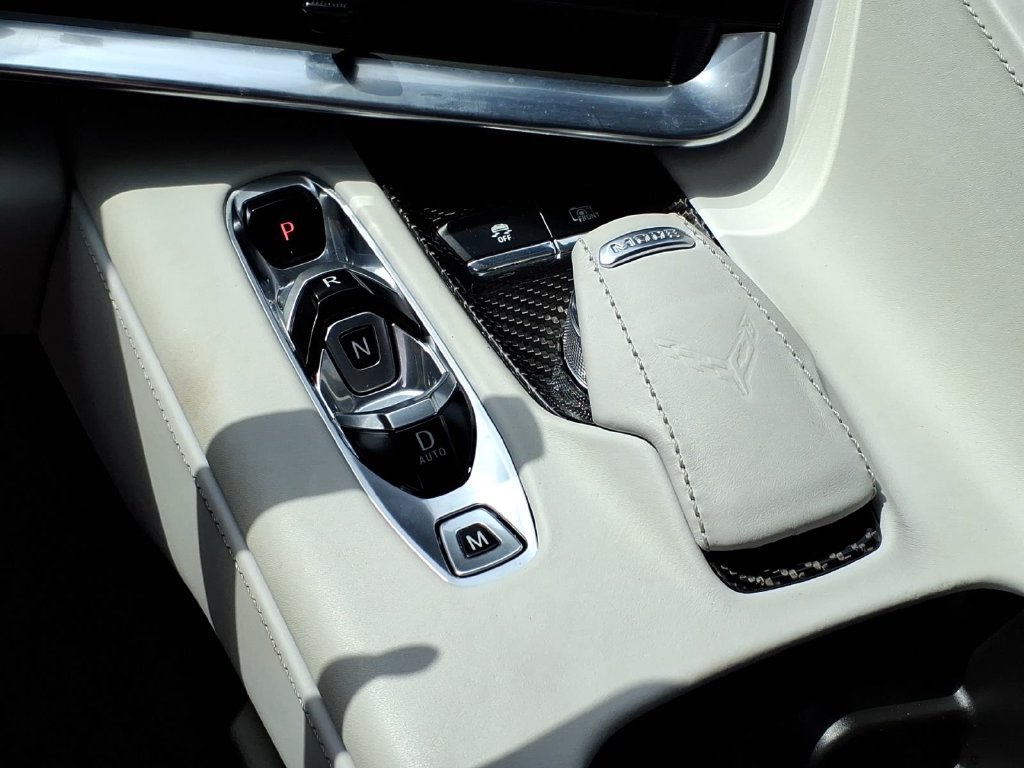 Used 2022 Chevrolet Corvette Stingray Premium Conv w/ Z51 Performance Package RWD image 20