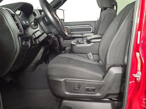 Used 2024 RAM 2500 Big Horn w/ Sport Appearance Package image 23