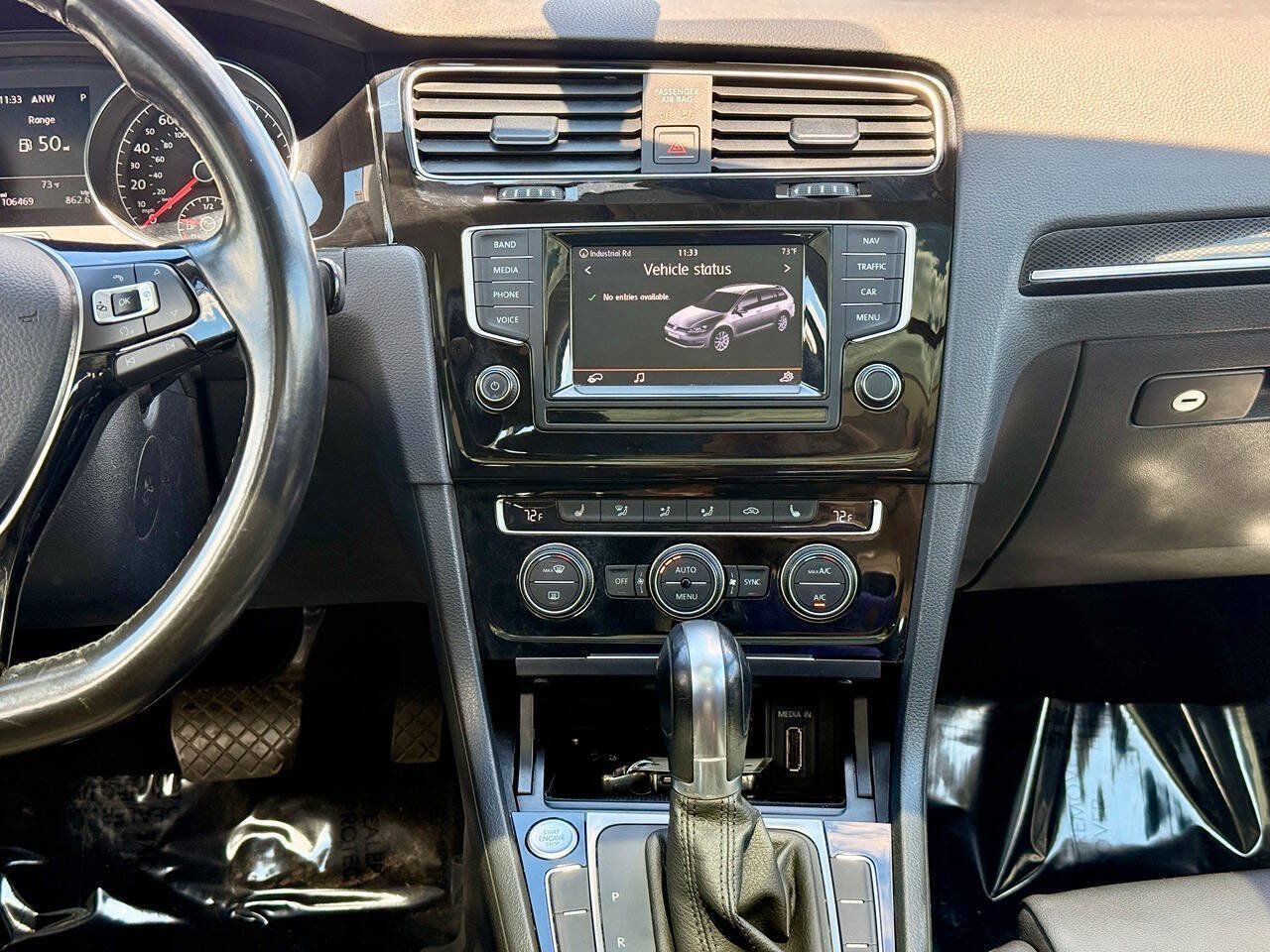Used 2015 Volkswagen Golf SEL FWD image 9