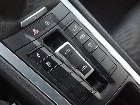 Certified 2022 Porsche 718 Boxster GTS image 31