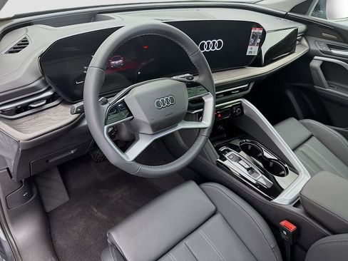 Used 2025 Audi Q5 Premium Plus AWD/4WD image 11