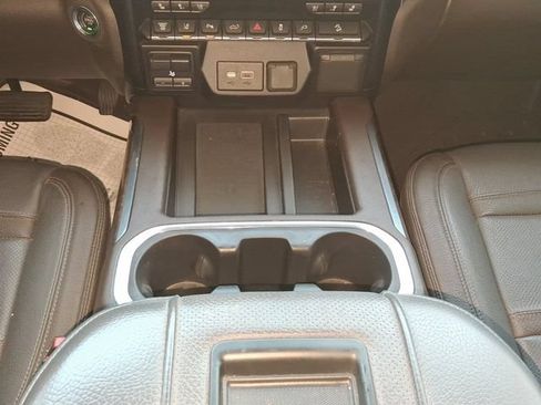 Used 2020 GMC Sierra 2500 Denali w/ Denali Ultimate Package AWD/4WD image 6