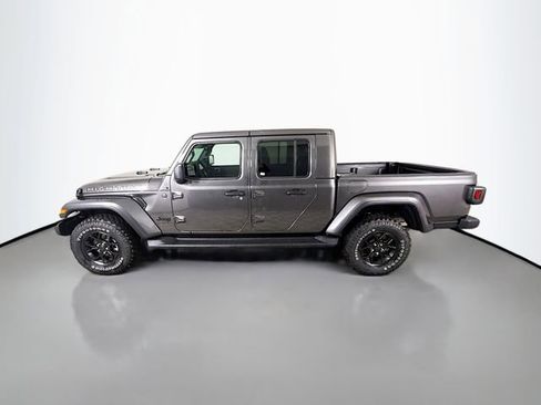 New 2025 Jeep Gladiator Sport image 4