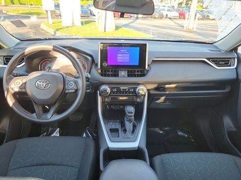 Used 2023 Toyota RAV4 XLE image 10