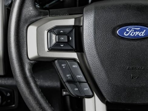 Used 2019 Ford F250 Lariat w/ Lariat Value Package AWD/4WD image 17