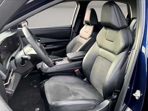 Used 2024 Nissan Ariya FWD image 20