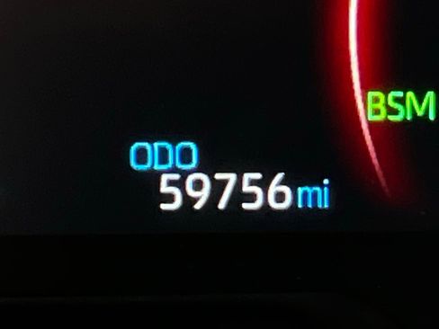 Used 2024 Toyota RAV4 XLE image 17